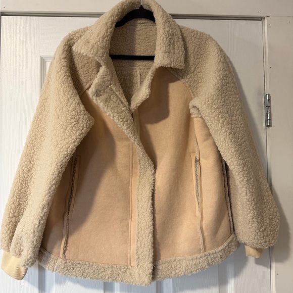 Dazy Jackets & Blazers - Elegant Cream Teddy Jacket for Women